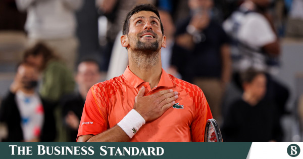 Djokovic continues French Open progress after Kosovo controversy