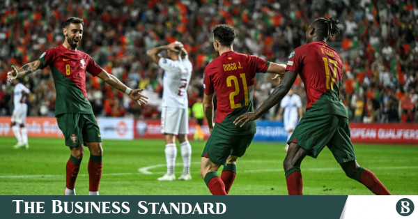 Fernandes brilhou na vitória de Portugal sobre Luxemburgo com uma vitória recorde por 9-0